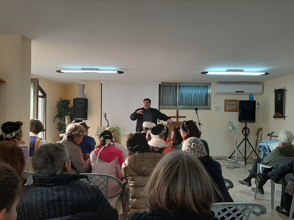 Afbeelding met persoon, binnen, muur, plafond

Automatisch gegenereerde beschrijving